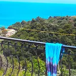 Fiore Hill Sea View