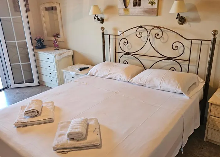 Fiore Hill Sea View Apartament *