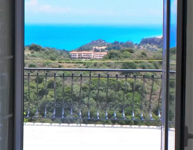 Fiore Hill Sea View