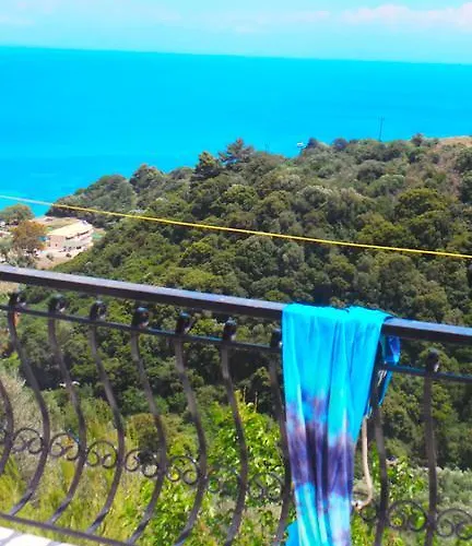Fiore Hill Sea View